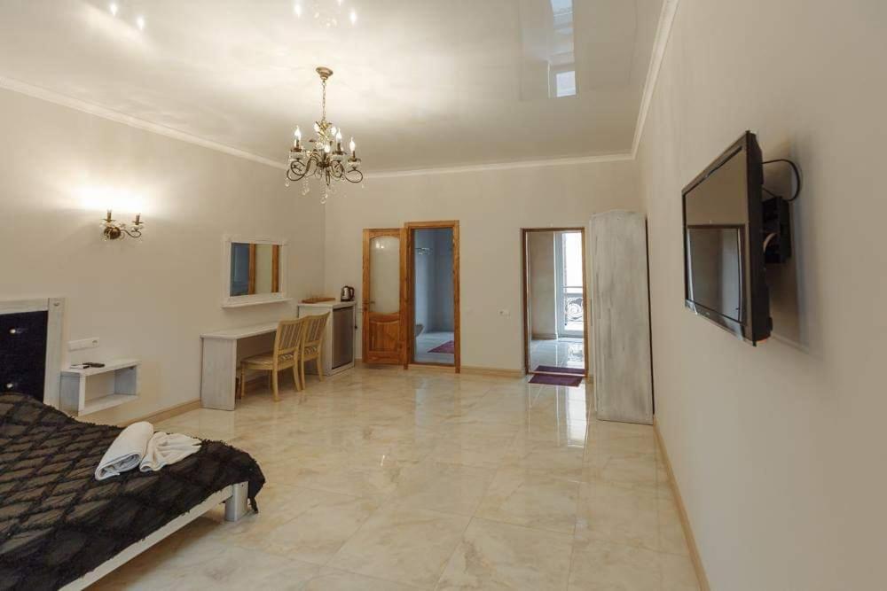 Бутик 2017 Hotel Bilhorod-Dnistrovsʼkyy Екстериор снимка